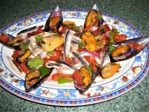 Salpicón de mejillones y boquerones