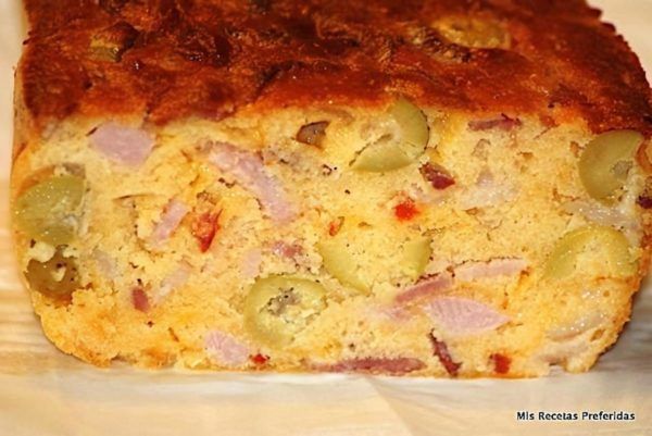 pastel salado