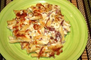 Macarrones al horno con bechamel