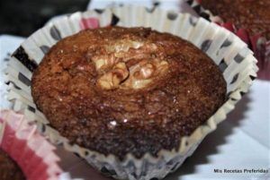 Magdalenas de chocolate con nueces