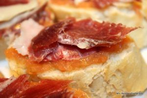 PINCHOS DE JAMÓN IBÉRICO
