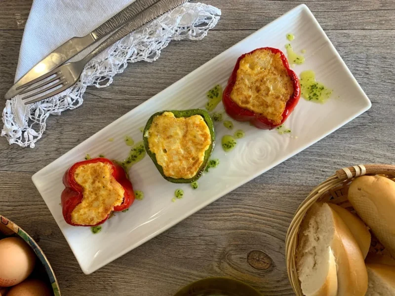 Pimientos rellenos de tortilla de patatas